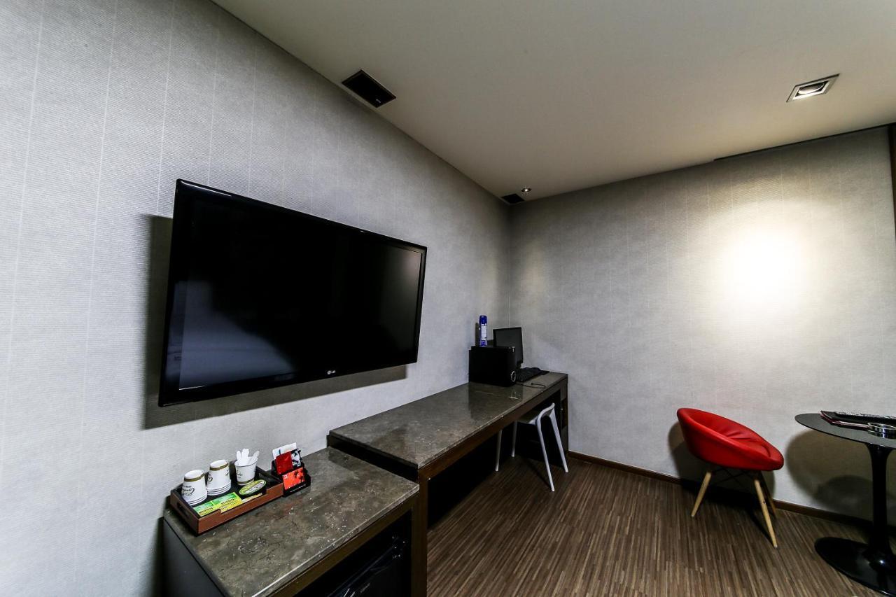 Gyeongju Arrietty Motel Екстериор снимка