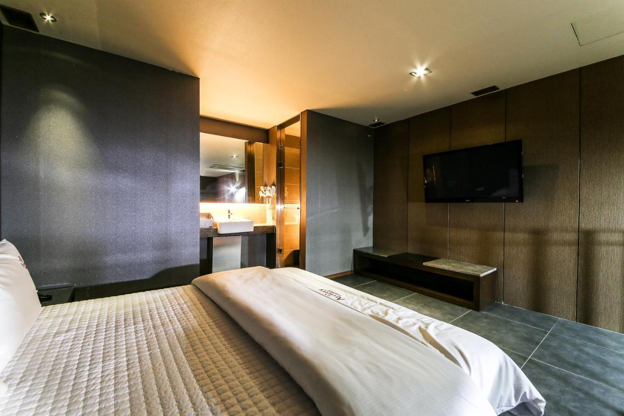 Gyeongju Arrietty Motel Екстериор снимка