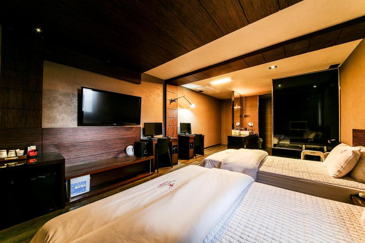 Gyeongju Arrietty Motel Екстериор снимка