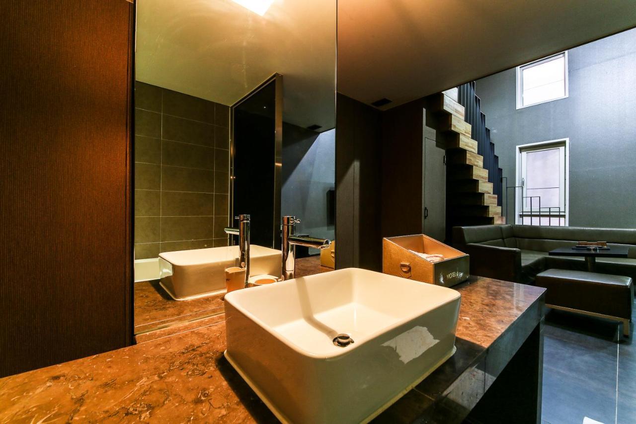 Gyeongju Arrietty Motel Екстериор снимка